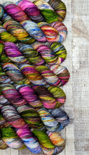 Load image into Gallery viewer, Flower Crown-Seductress Sock