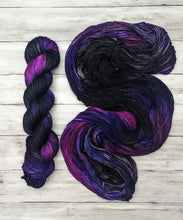 Load image into Gallery viewer, Nightshade-Foxy Sock