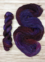Load image into Gallery viewer, Manderley-Bombshell Worsted