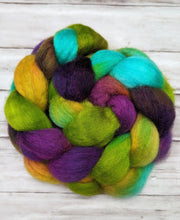 Load image into Gallery viewer, My Parrot Swears-Corriedale-Combed Top-Ready to Ship