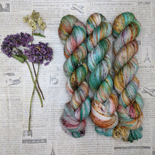 Load image into Gallery viewer, Language of Flowers-Temptress DK