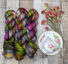 Load image into Gallery viewer, Flower Crown-Seductress Sock
