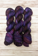 Load image into Gallery viewer, Manderley-Bombshell Worsted