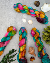 Load image into Gallery viewer, Tiki Bar-Foxy Sock