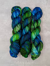 Load image into Gallery viewer, Ghoulish-Foxy Sock