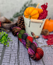 Load image into Gallery viewer, Lovecraft-Bombshell Worsted