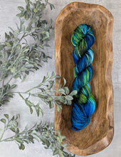 Load image into Gallery viewer, Ghoulish-Temptress DK