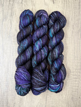 Load image into Gallery viewer, Reaper-Bombshell Worsted