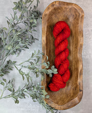 Load image into Gallery viewer, Dante-Bombshell Worsted