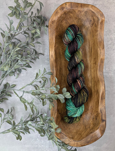 Curiosity Cabinet-Bombshell Worsted