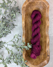 Load image into Gallery viewer, Pimpernel-Bombshell Worsted