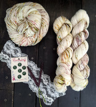 Load image into Gallery viewer, Toadstool Tea-Bombshell Worsted