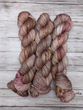 Load image into Gallery viewer, Elinor Dashwood-Foxy Sock