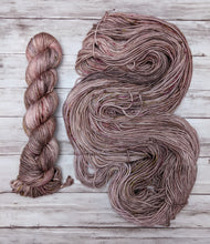 Load image into Gallery viewer, Elinor Dashwood-Foxy Sock