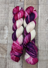Load image into Gallery viewer, Cotton Club-Bombshell Worsted