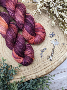 Velvet Rose-Dryad DK