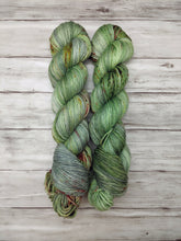 Load image into Gallery viewer, Father Christmas-Bombshell Worsted
