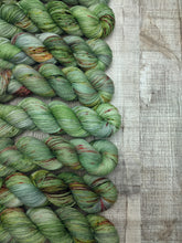 Load image into Gallery viewer, Father Christmas-Bombshell Worsted